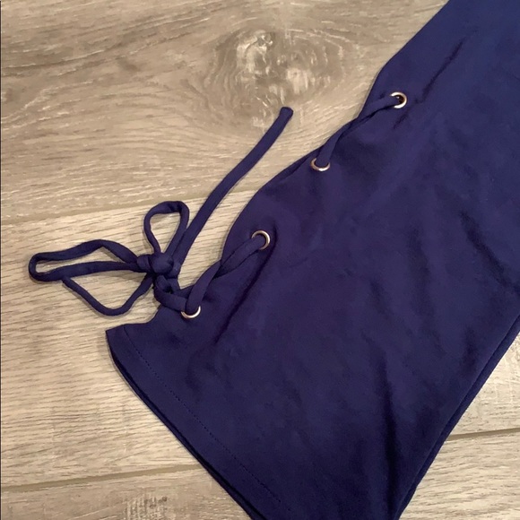 Ann Taylor - Picture 2 of 4